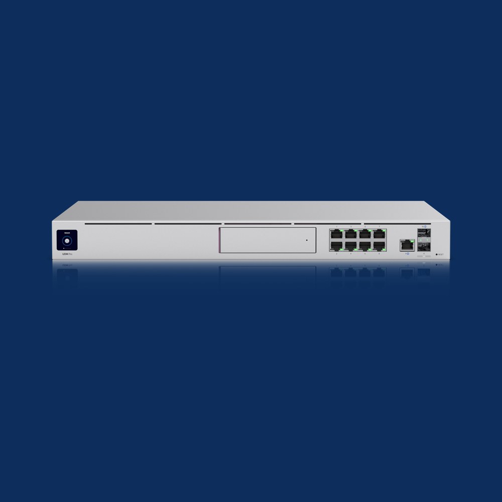 UniFi Dream Machine Pro – nätverksgateway vi driftar och övervakar med supportavtal